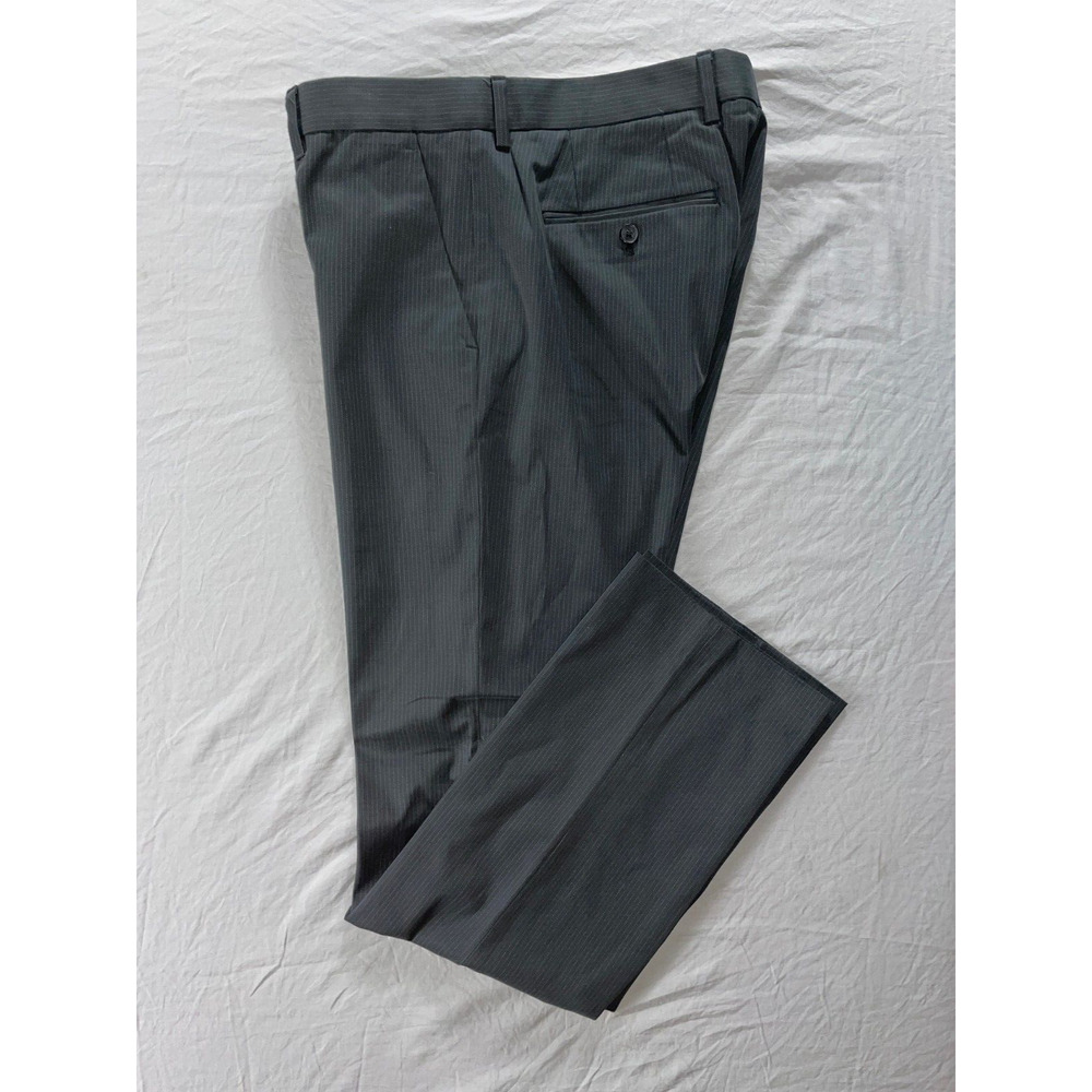 Express Photographer Flat Front Washable Dress Pants, Slacks. 31X30, Runs Big.